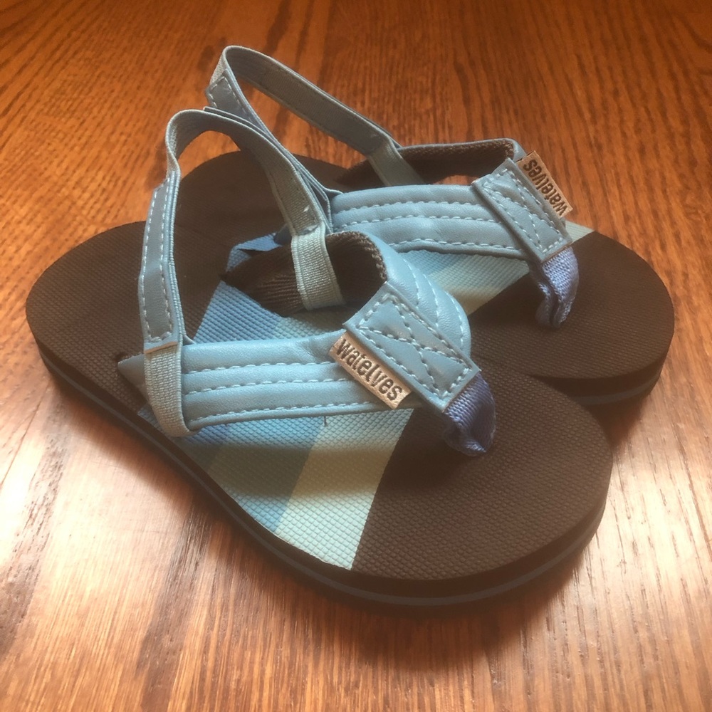 Flip Flops with Back Strap Size 6/7